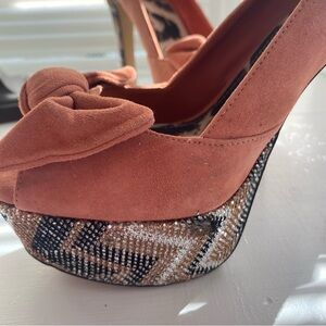Jessica Simpson glitter heels, peep toe & bow,